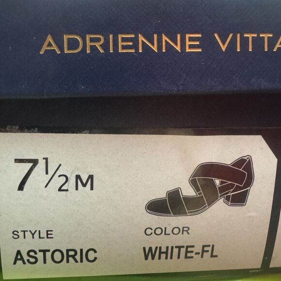 Adrienne Vittadini Womens Astoric Sandal White Size 7.5 M - Picture 6 of 6